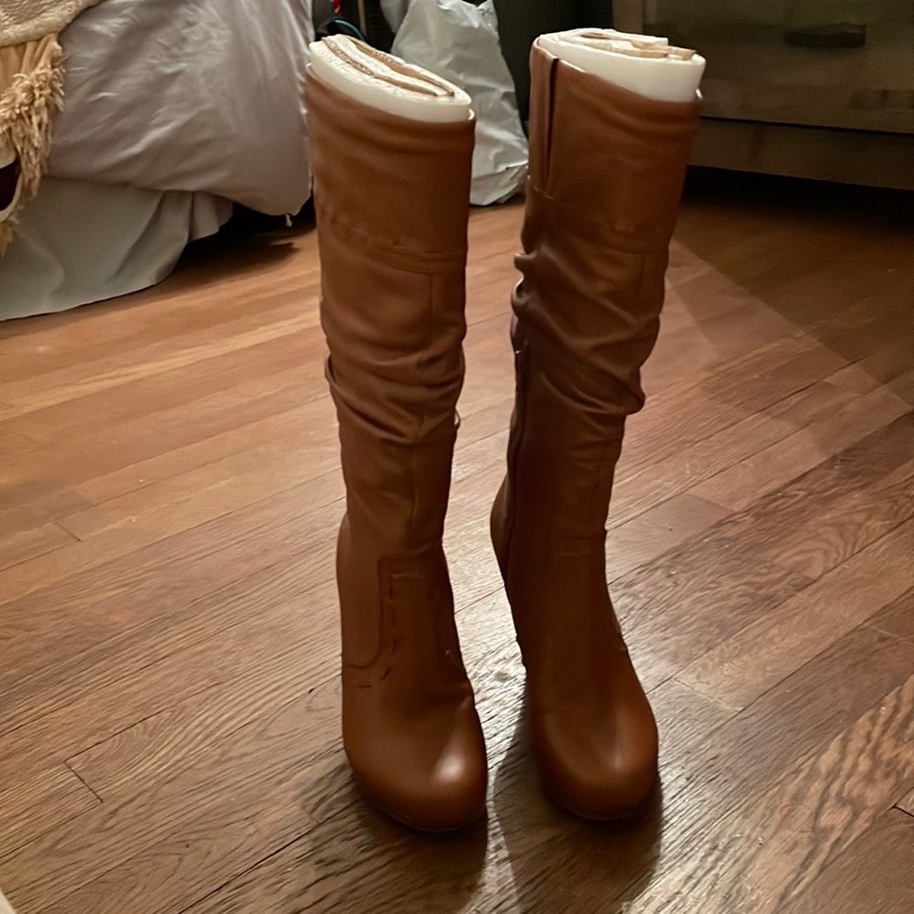 Guess Tan Calf Boot